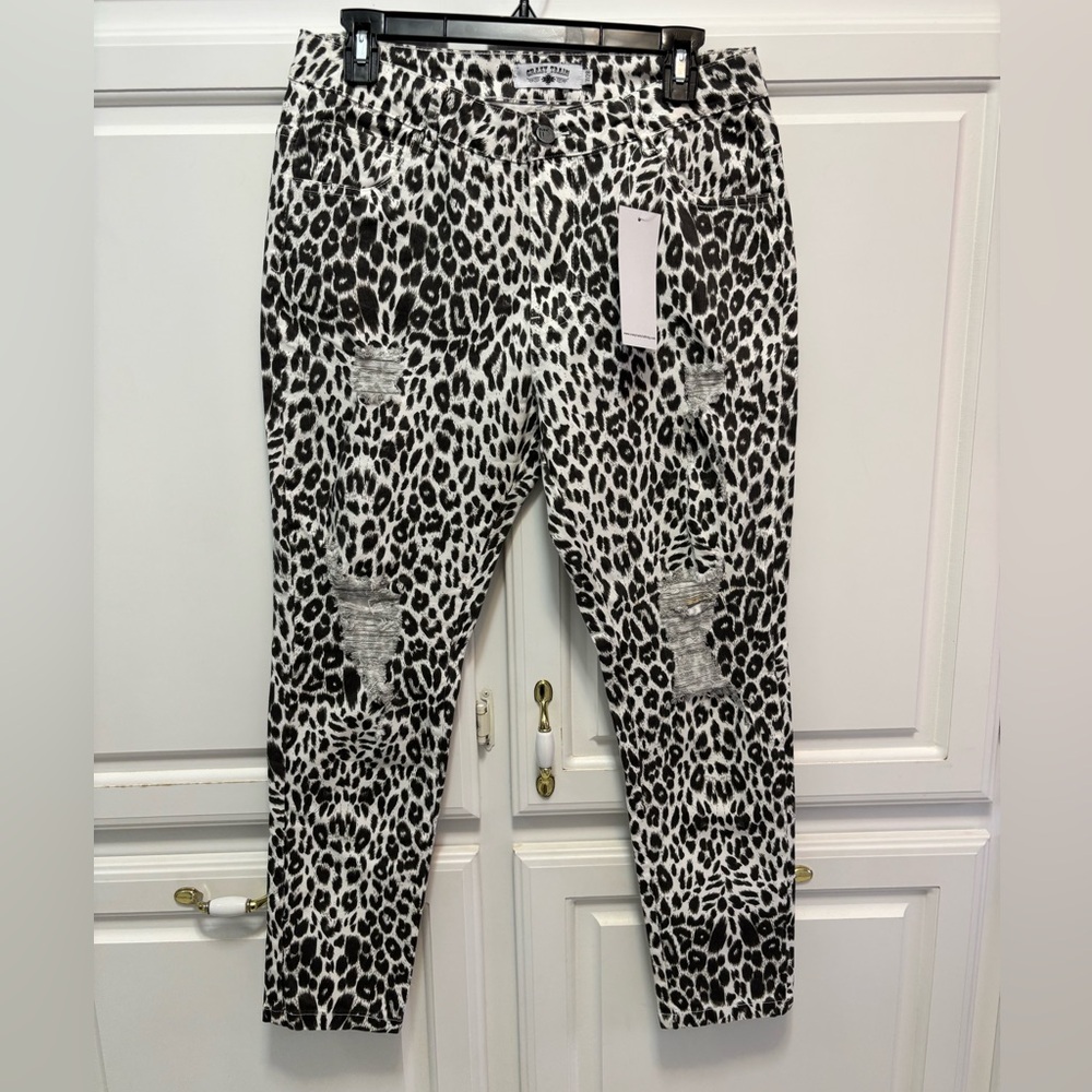 Crazy Train Animal Print Distressed Jeans NWT Size 7/28